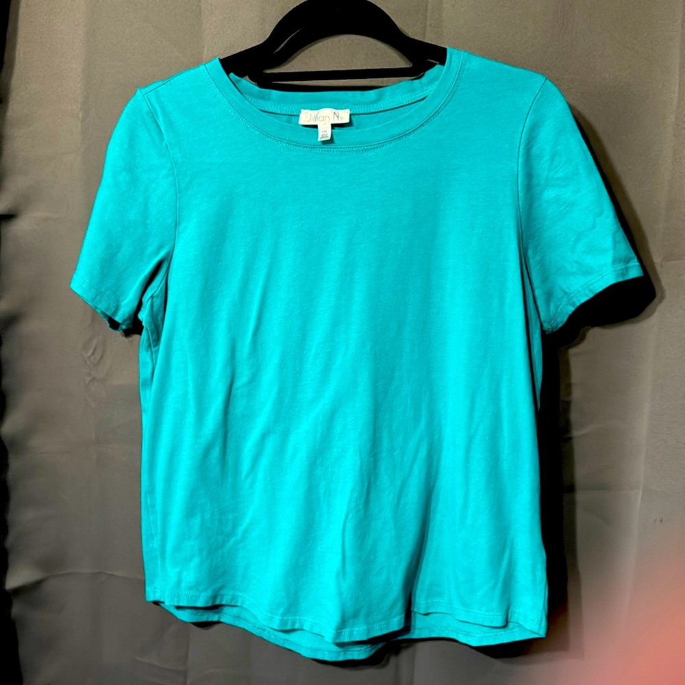 Jillian N teal color knit top